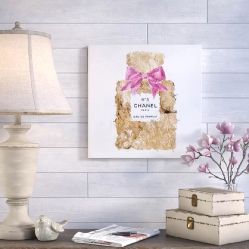 Oliver Gal “Pure Gold Dust Scent Fashion Art Print